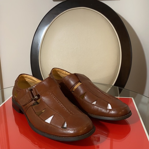 LA Milano Italy collection men’s shoes like new in good condition. - Picture 5 of 9